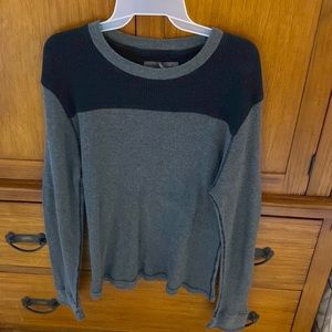 Old Navy Mens sweater black and Grey